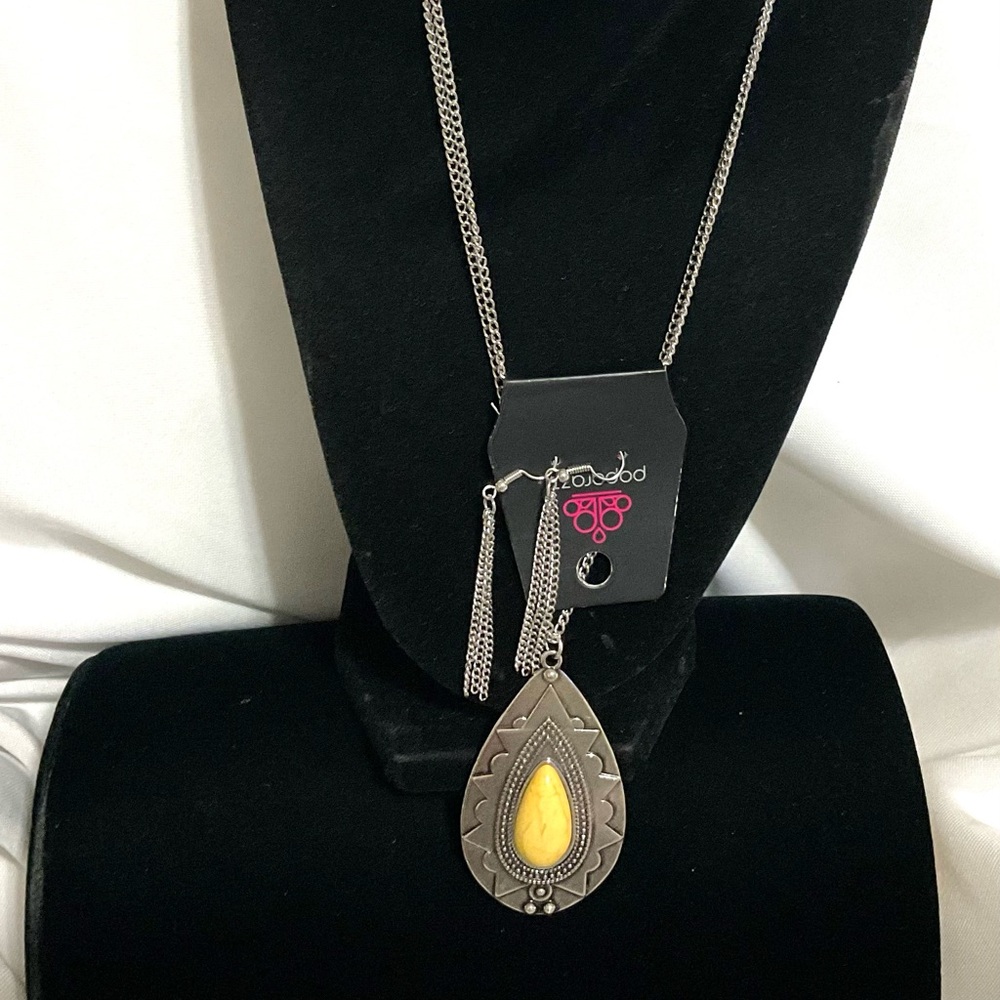 Long Paparazzi Teardrop Dangle Necklace & Earrings